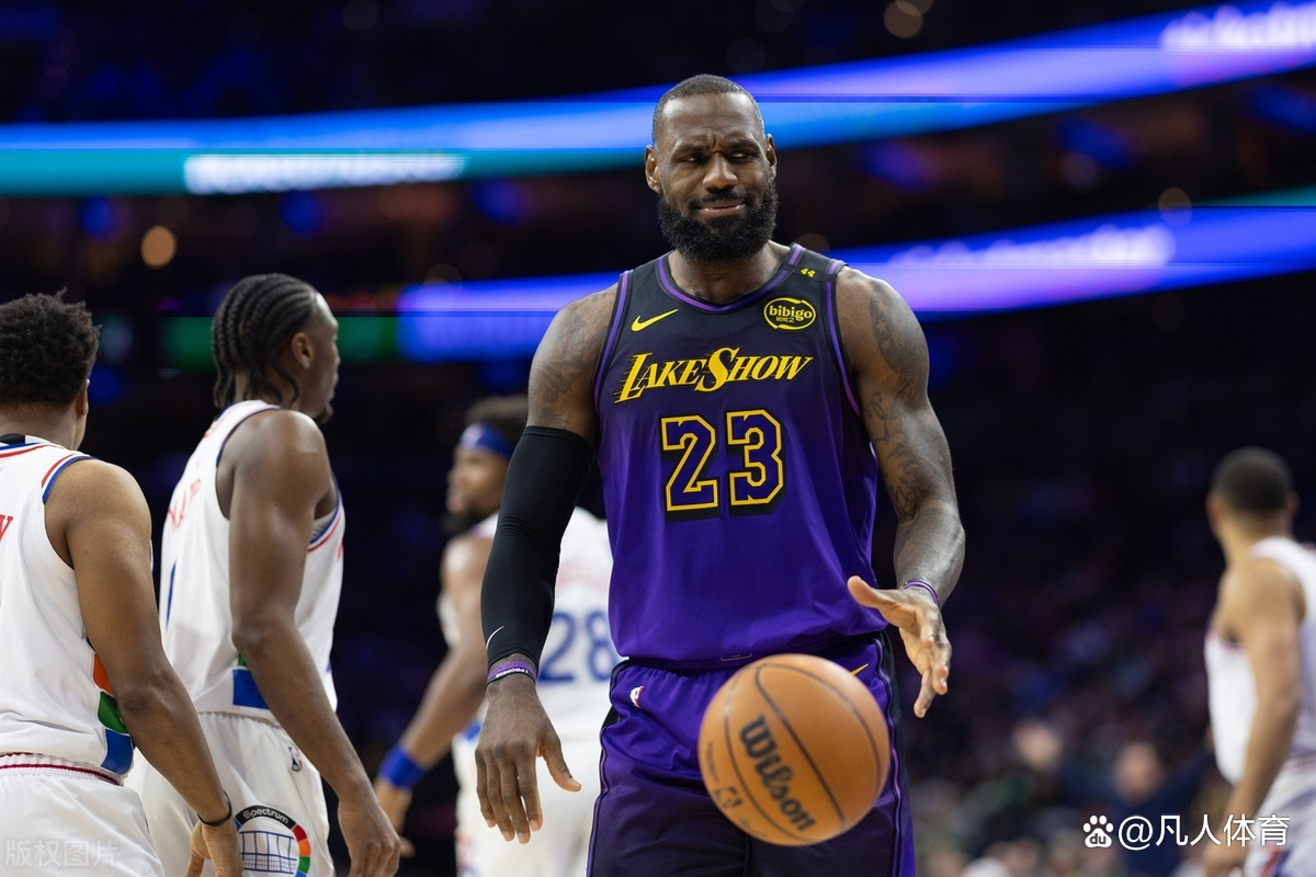 詹姆斯重要时刻大比分获胜，瑞士队带队取胜！赛场气氛高涨的简单介绍