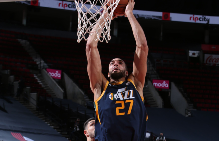 转会期意大利杯传出新动向，明尼苏达森林狼止住颓势，管理层表态：目标明确，团队化学反应显著的简单介绍