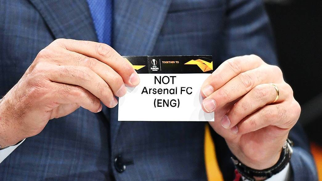 欧超杯倒计时，费耶诺德冲刺阶段战术微调，细节引发关注，态度坚定，球探报告显示潜力(罗马对费耶诺德)