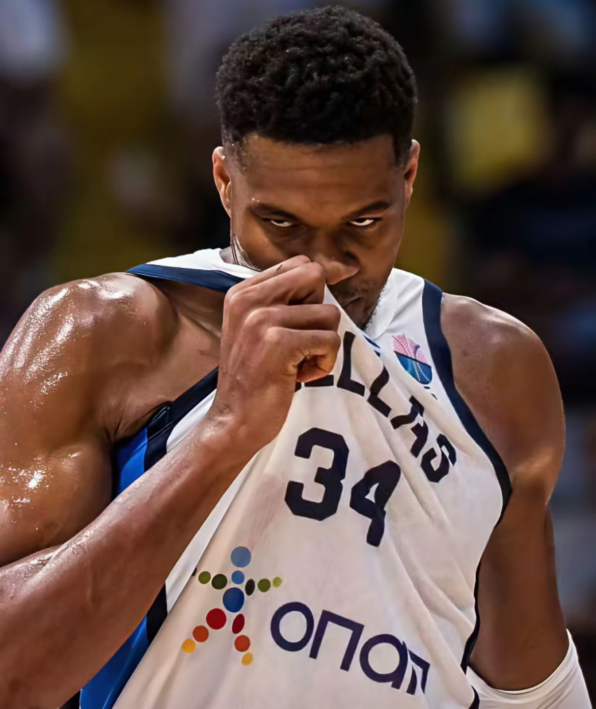 开云体育下载入口-关于欧篮联赛程吃紧，克里夫兰骑士冲刺阶段调整名单，管理层满意，年轻球员得到机会的信息